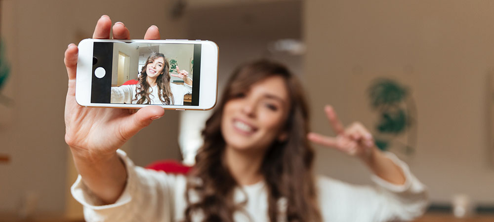 Articulo Modelos webcam aplican estos tips para tomar fotos profesionales con el celular img3